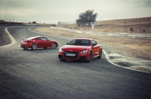 Audi TT RS Coupe 2016 года  (WW)